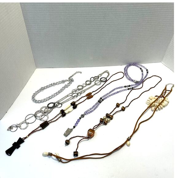 Assorted Necklaces Lot of 46 - Picture 9 of 12